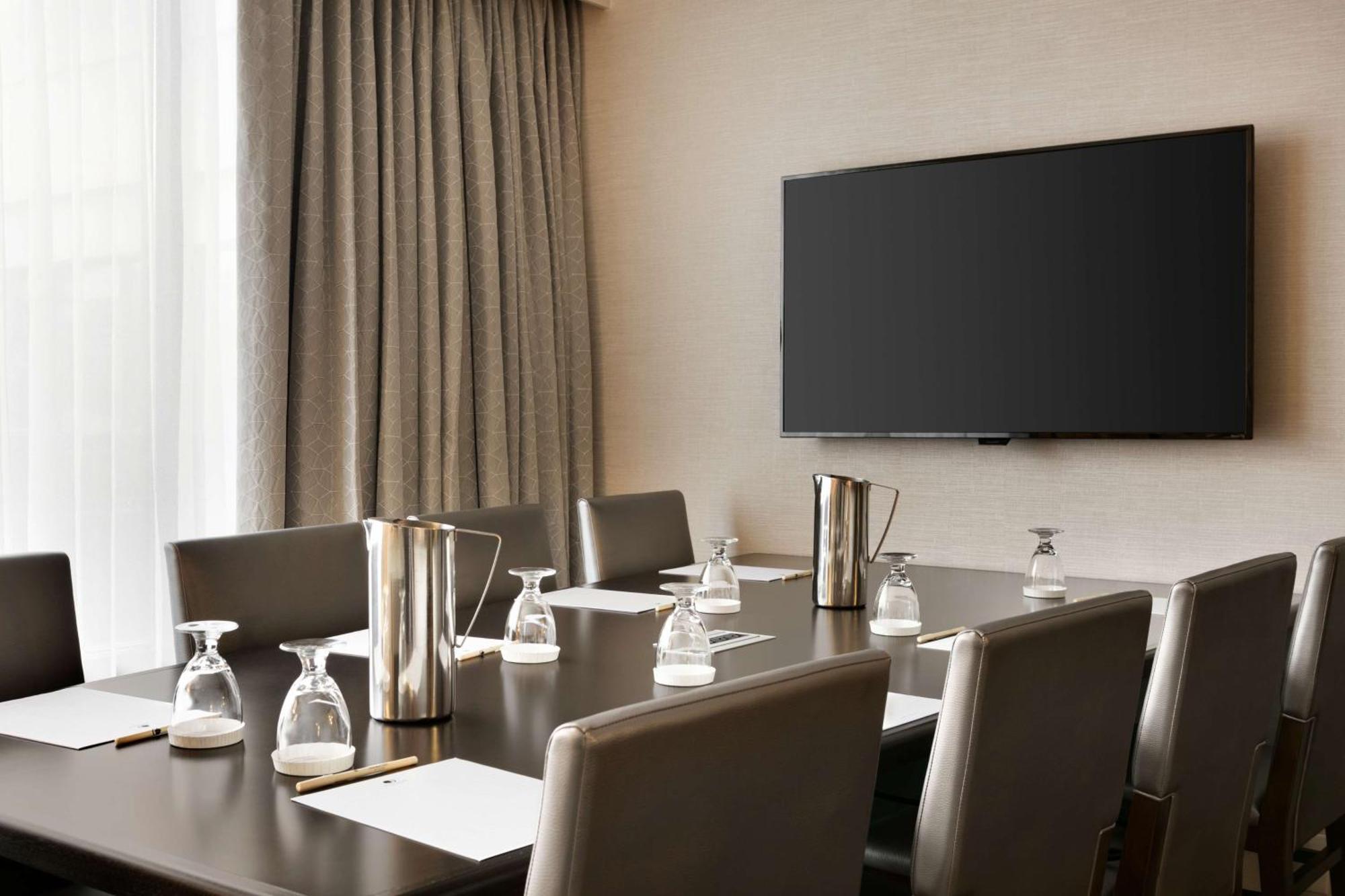 Doubletree By Hilton Mclean Tysons Hotel 4*