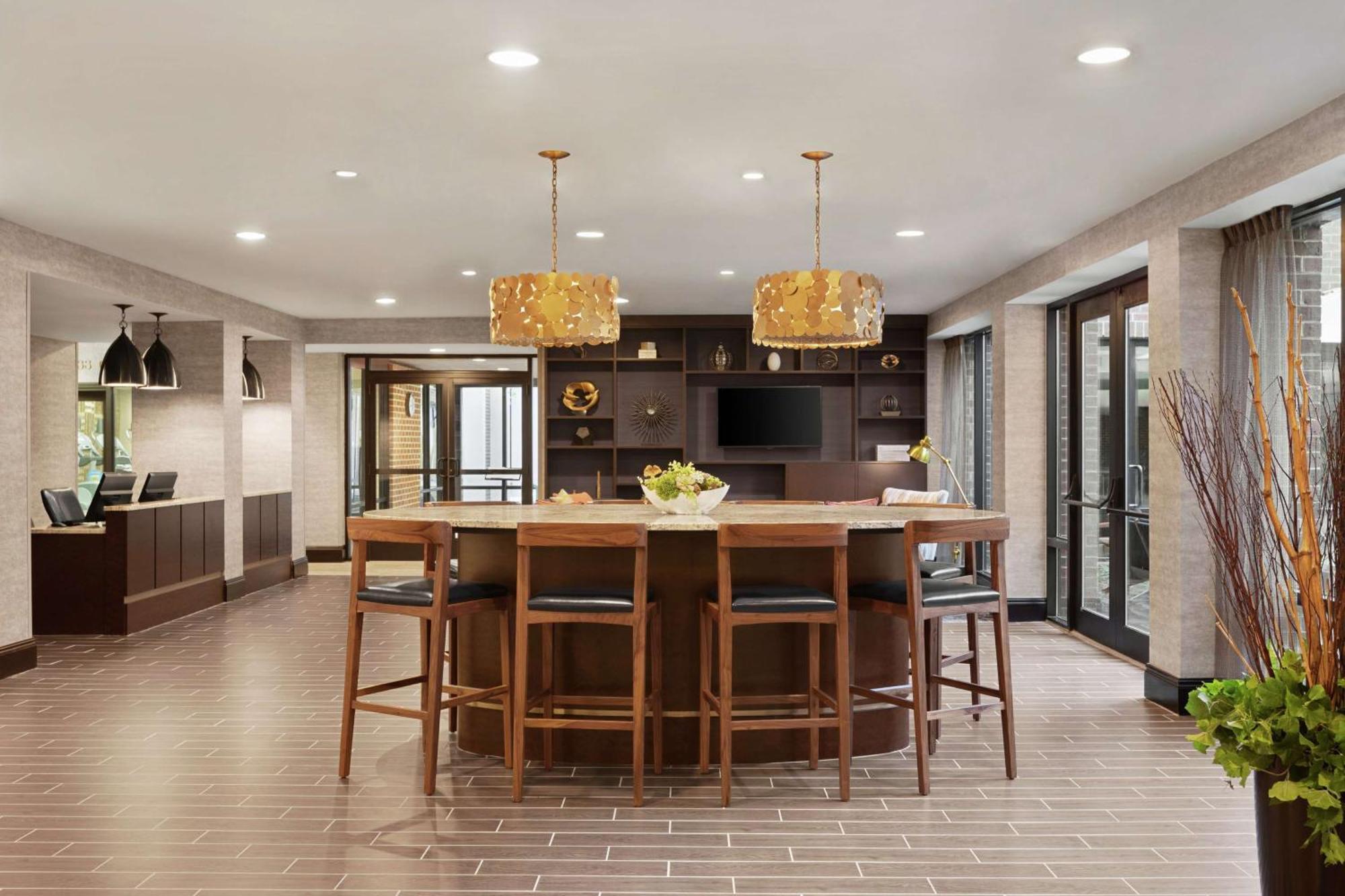 Doubletree By Hilton Mclean Tysons