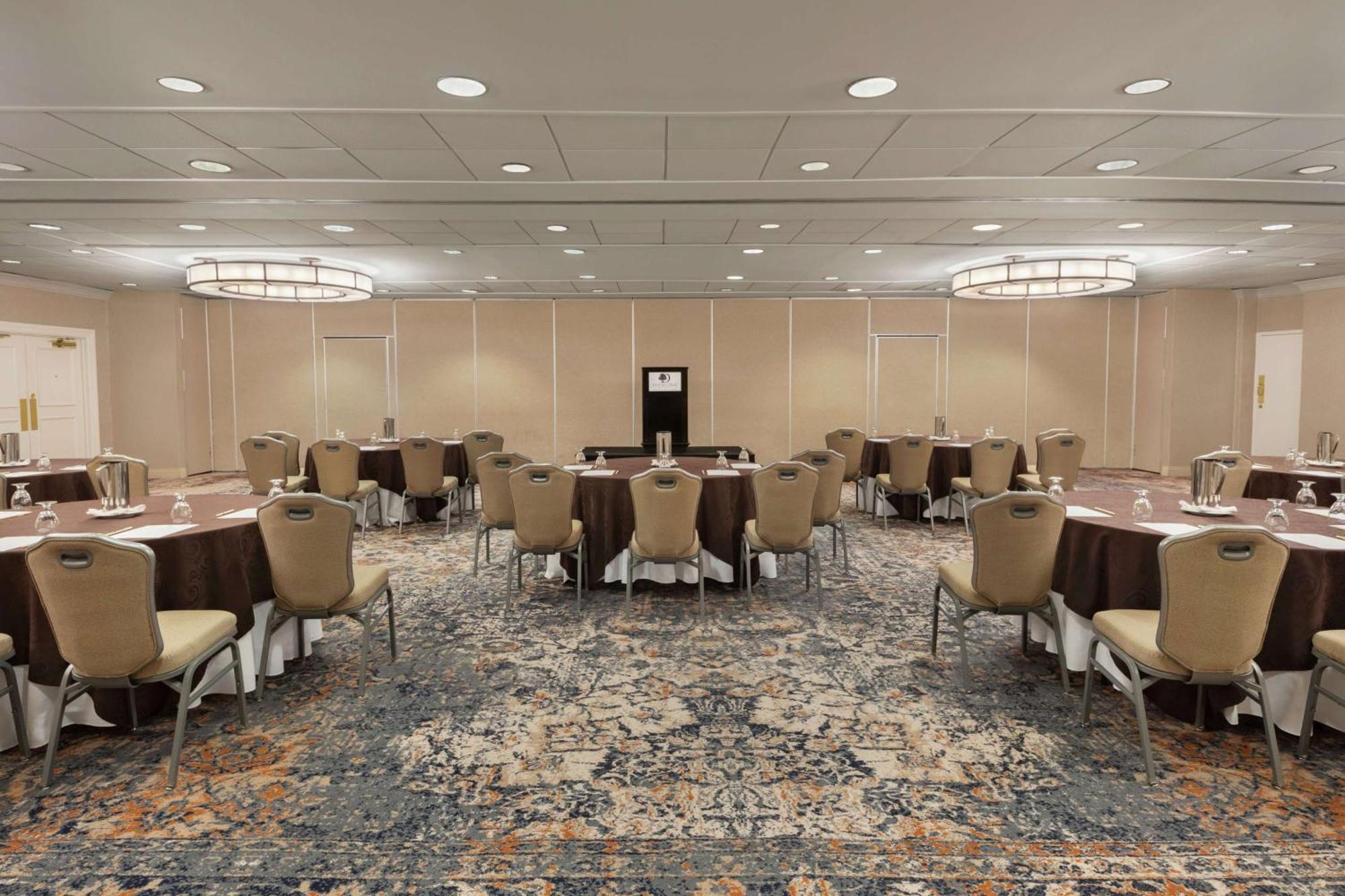 Doubletree By Hilton Mclean Tysons Tysons Corner