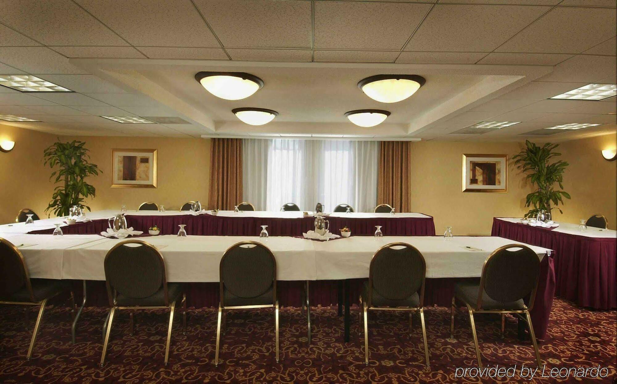 Doubletree By Hilton Mclean Tysons 4*