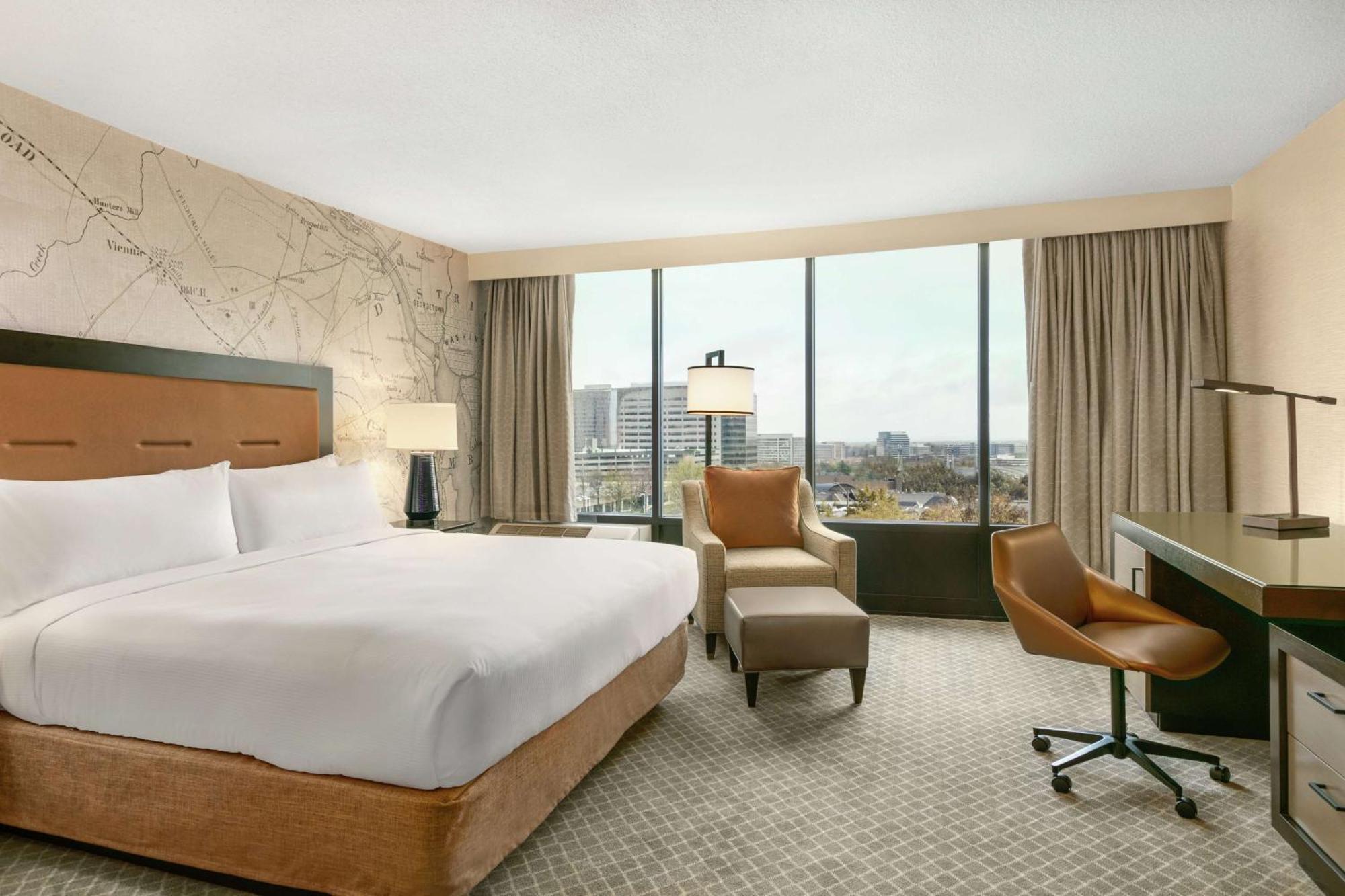 Doubletree By Hilton Mclean Tysons Hotel