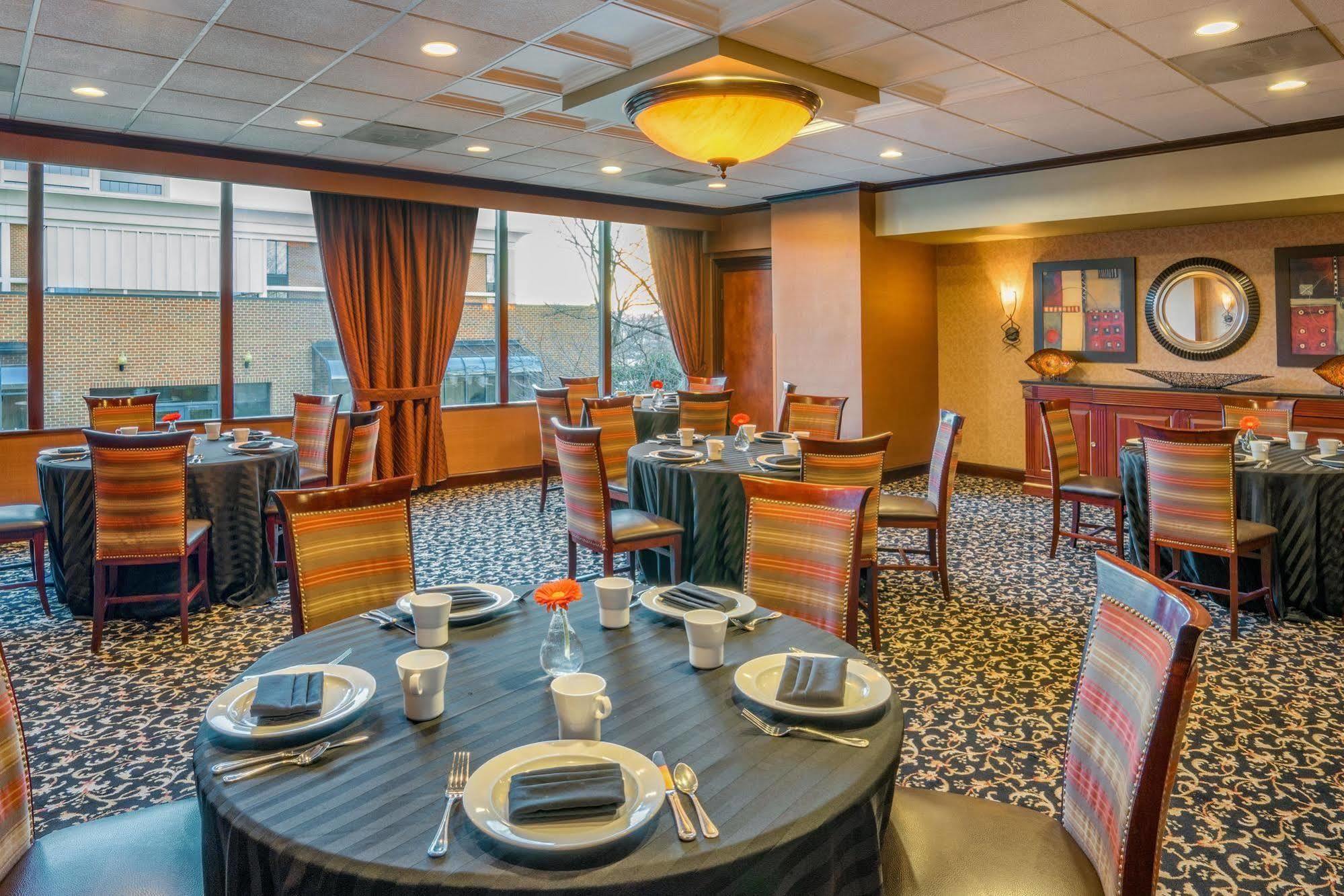 Hotel Doubletree By Hilton Mclean Tysons Tysons Corner